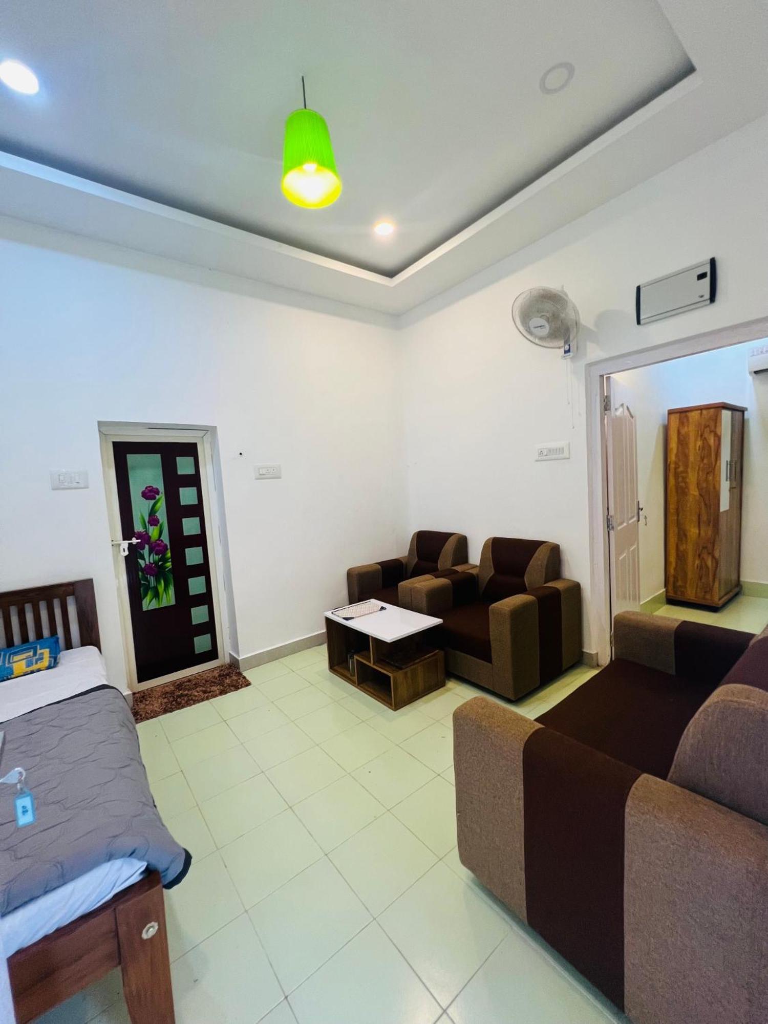 7Fort Homestay Атхирапали Екстериор снимка