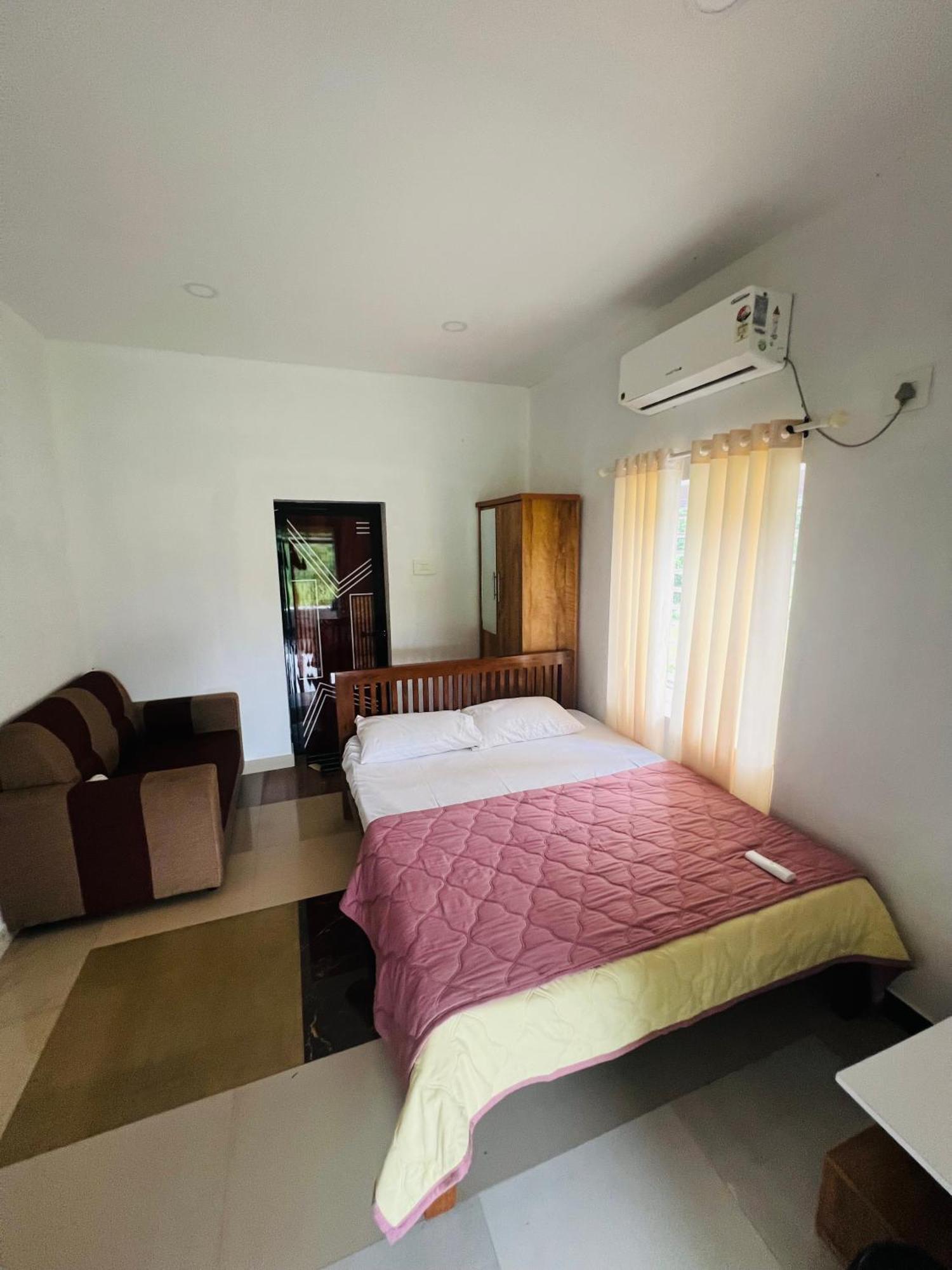 7Fort Homestay Атхирапали Екстериор снимка